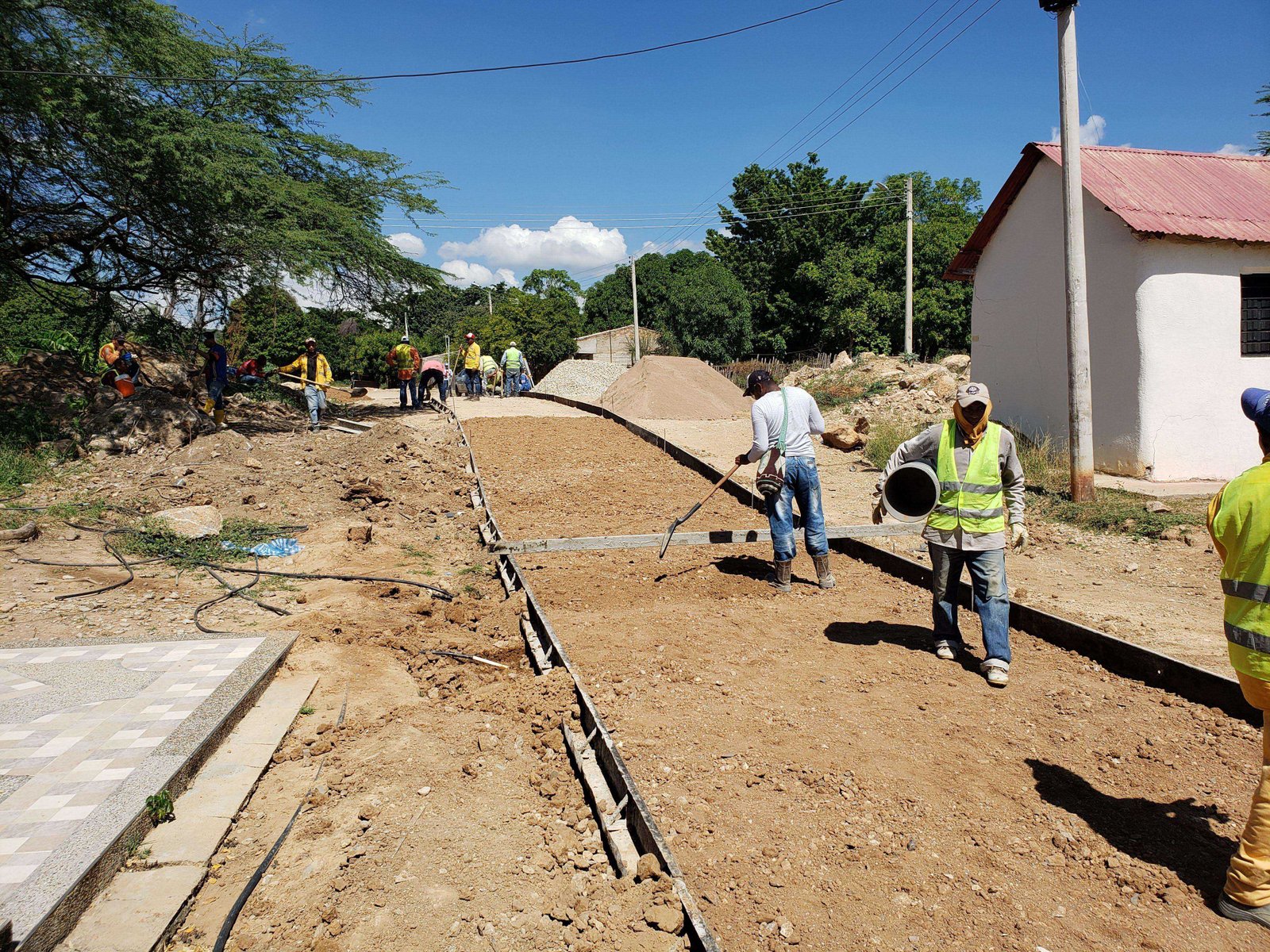 Maquinaria vial en operación
